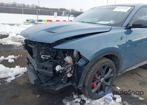 2023 Dodge Hornet Gt Plus Awd из США, поврежденный, VIN ZACNDFBN8P3A02662